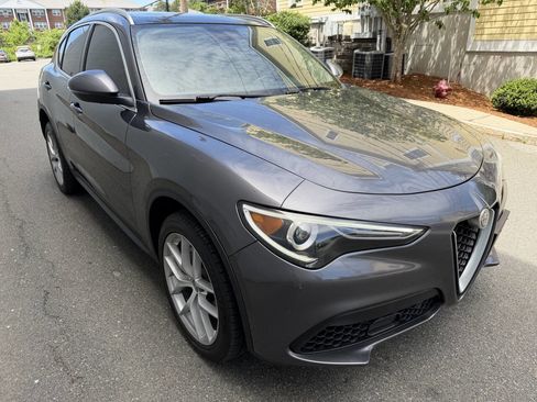 Used 2018 Alfa Romeo Stelvio Ti AWD/4WD image 6