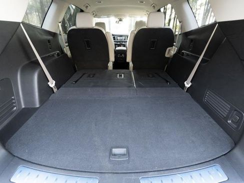 Used 2024 Buick Enclave Essence w/ Sport Touring Edition image 34