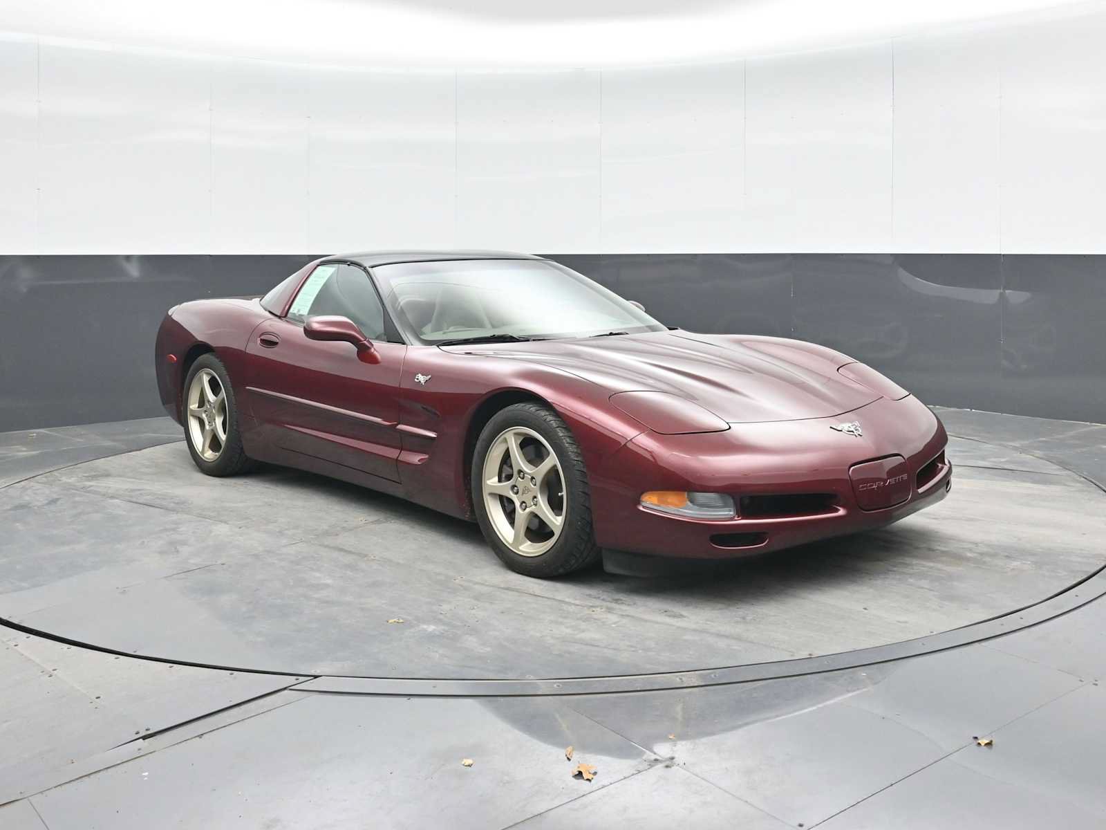 Used 2003 Chevrolet Corvette Coupe w/ Preferred Equipment Group RWD image 7