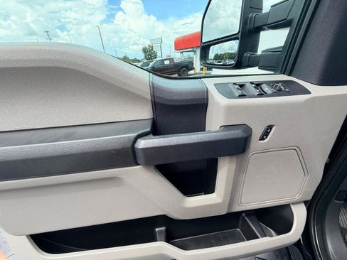 Used 2022 Ford F350 XL w/ STX Appearance Package AWD/4WD image 16