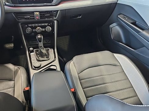 Used 2022 Volkswagen Taos SEL image 23