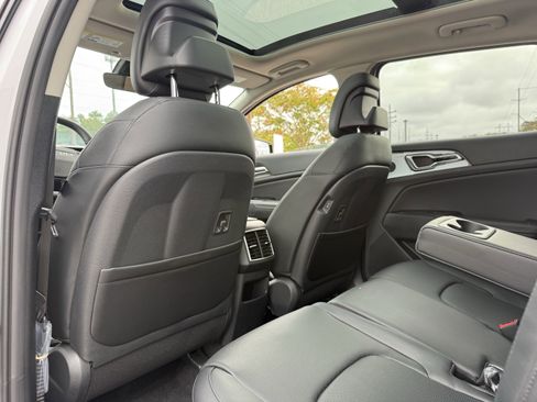 New 2026 Kia Sportage SX image 15