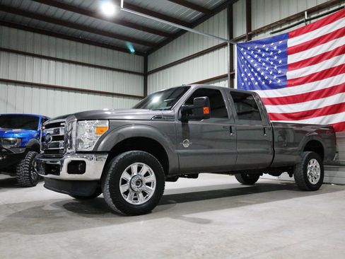 Used 2014 Ford F350 Lariat w/ Lariat Ultimate Package AWD/4WD image 1