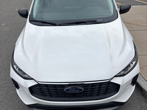 Used 2023 Ford Escape Active w/ Tech Pack #1 AWD/4WD image 8