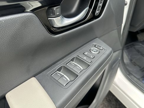 Used 2024 Honda CR-V EX-L image 15