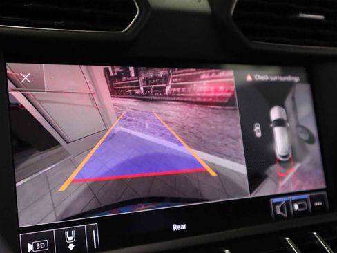 Used 2019 Lamborghini Urus image 23