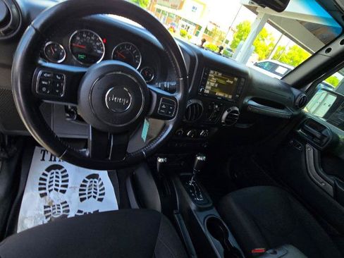 Used 2018 Jeep Wrangler Unlimited Sport S AWD/4WD image 8