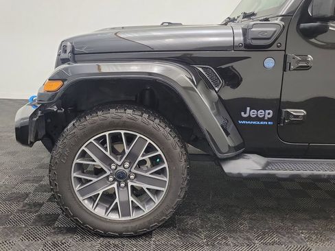 Used 2024 Jeep Wrangler High Altitude AWD/4WD image 19
