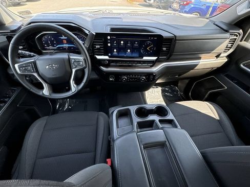 Used 2022 Chevrolet Silverado 1500 RST w/ Z71 Off-Road Package AWD/4WD image 23