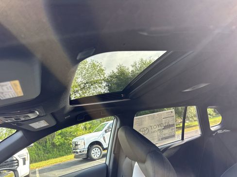 New 2025 Toyota Corolla Cross AWD Hybrid w/ Convenience Package image 16