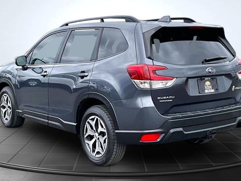 Used 2020 Subaru Forester Premium w/ Popular Package #1 AWD/4WD image 4