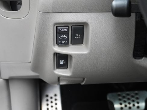 Used 2007 Nissan 350Z Touring RWD image 16