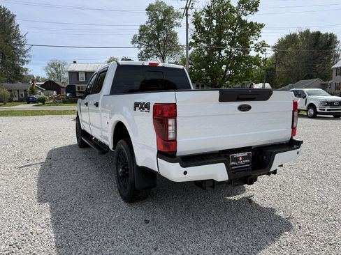 Used 2022 Ford F250 XLT w/ Black Appearance Package AWD/4WD image 7