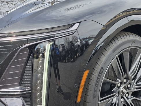 New 2026 Cadillac Lyriq Signature Sport image 5