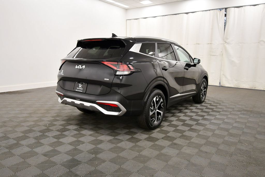 Certified 2024 Kia Sportage EX AWD/4WD image 8
