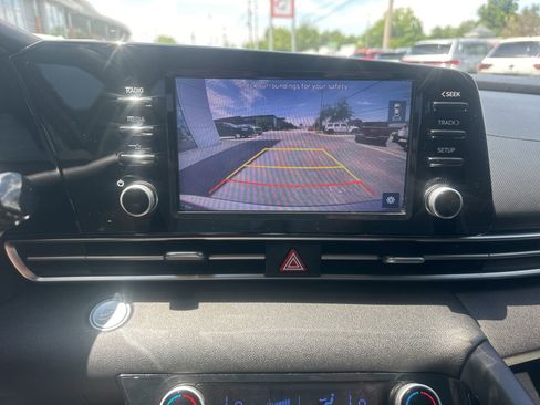 Used 2021 Hyundai Elantra SEL w/ Convenience Package FWD image 23