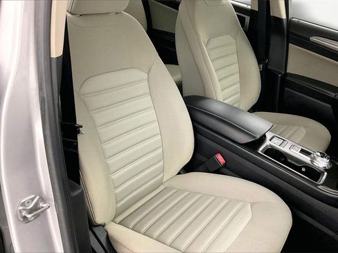 Used 2018 Ford Fusion S image 23