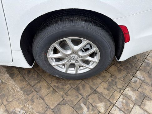New 2026 Chrysler Voyager LX FWD image 12