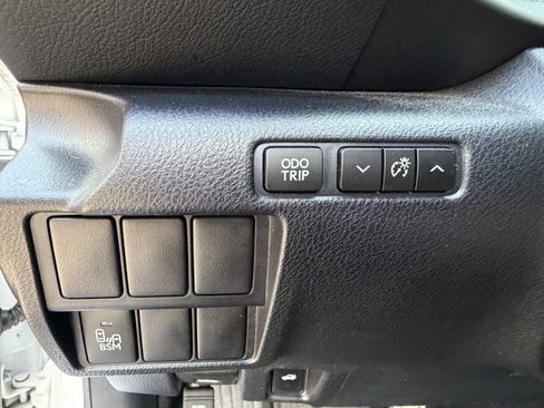 Used 2016 Lexus IS 300 AWD w/ F Sport Package image 15