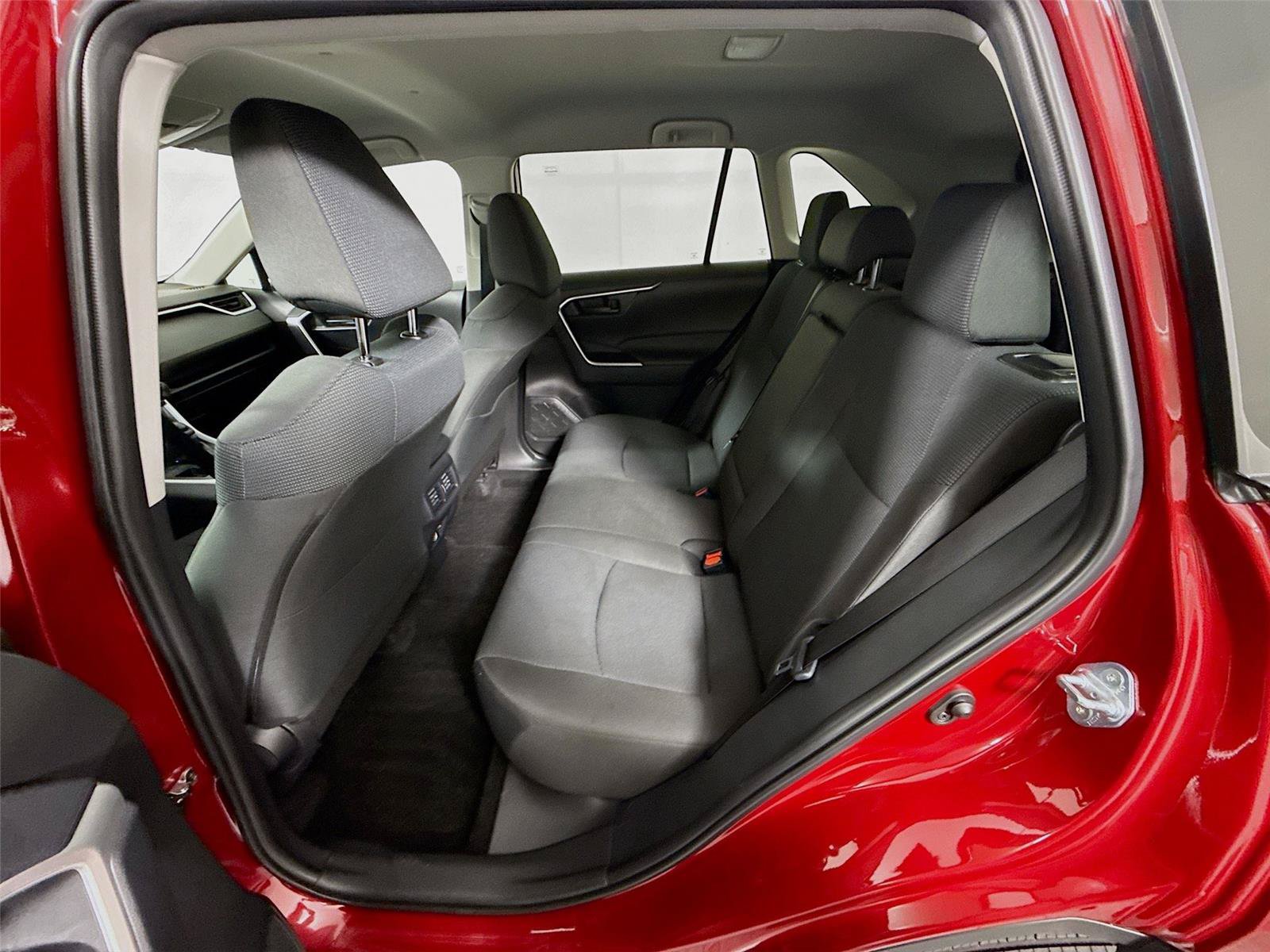 Used 2025 Toyota RAV4 LE FWD image 18