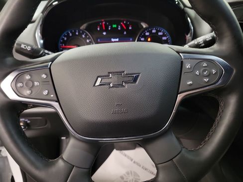 Used 2023 Chevrolet Traverse RS image 17