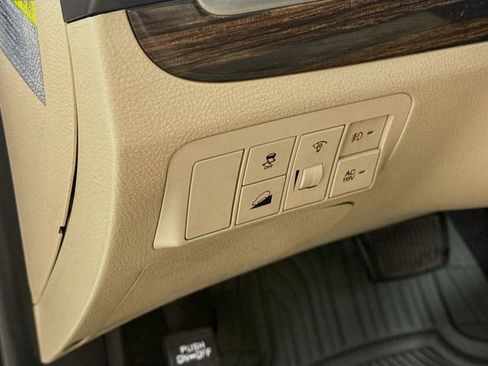 Used 2012 Hyundai Santa Fe Limited image 11