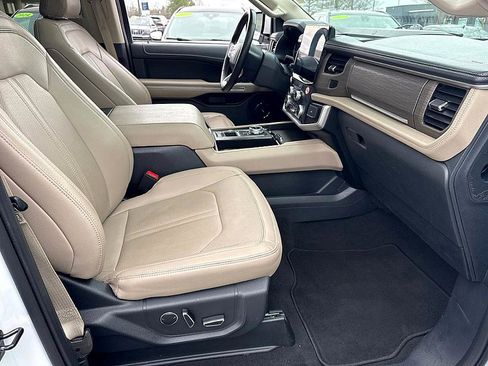 Used 2024 Ford Expedition Max Limited image 22