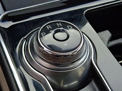 Used 2019 Ford Edge Titanium w/ Cold Weather Package image 16