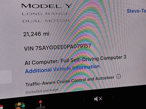 Used 2023 Tesla Model Y Long Range AWD/4WD image 17