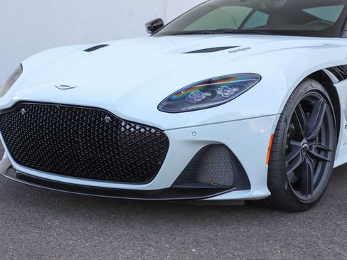Used 2019 Aston Martin DBS Superleggera RWD image 7