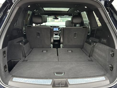 Used 2021 Cadillac XT6 Premium Luxury image 32