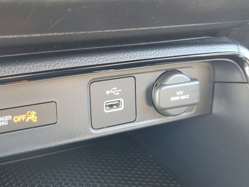 Used 2025 Honda CR-V LX image 29