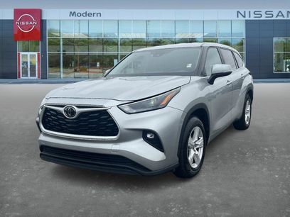 Used 2024 Toyota Highlander LE