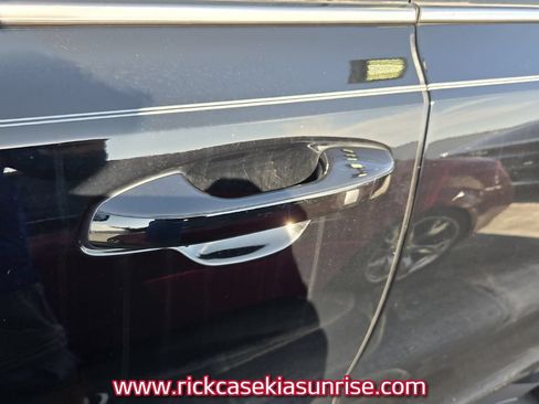 Used 2024 Kia Sorento S w/ Panoramic Sunroof Package FWD image 8