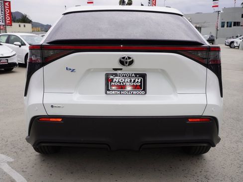 New 2026 Toyota bZ XLE Plus image 4