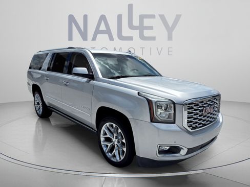Used 2019 GMC Yukon XL Denali w/ Open Road Package AWD/4WD image 6