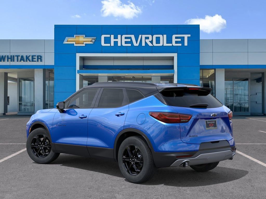 New 2026 Chevrolet Blazer LT w/ Midnight/Sport Edition FWD image 3
