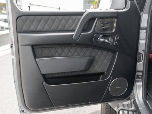 Used 2018 Mercedes-Benz G 550 Squared image 11