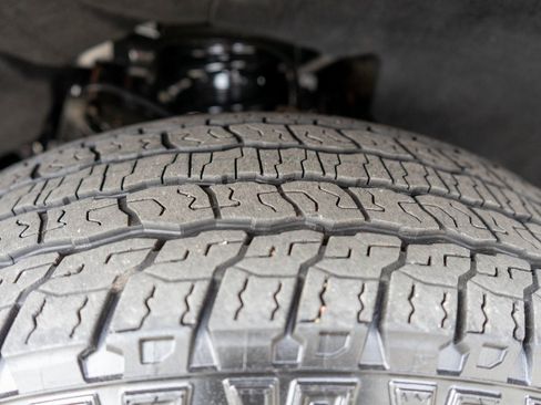 Used 2024 Chevrolet Colorado Z71 image 27