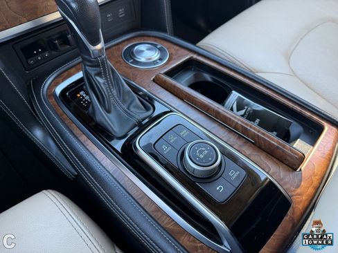 Used 2023 Nissan Armada SL image 21