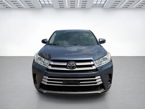 Used 2019 Toyota Highlander LE FWD image 8