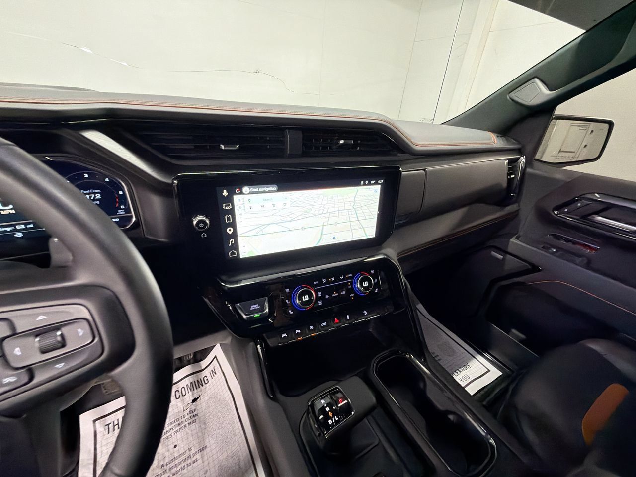 Certified 2025 GMC Sierra 1500 AT4 w/ AT4 Premium Package AWD/4WD image 18