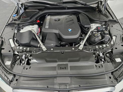 Used 2026 BMW 530i xDrive w/ Premium Package image 11