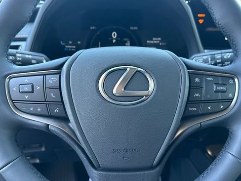 New 2026 Lexus UX 300h FWD image 21