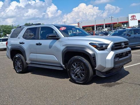 Certified 2025 Toyota 4Runner SR5 AWD/4WD image 1