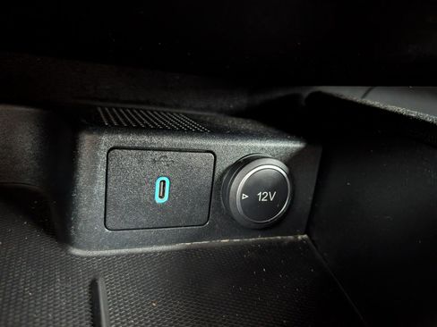 Used 2020 Ford Escape SE FWD image 25