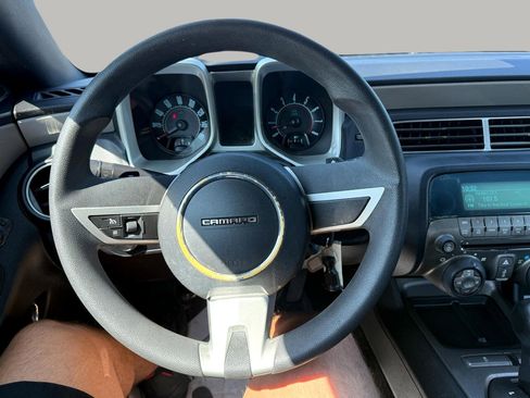 Used 2010 Chevrolet Camaro LS image 11