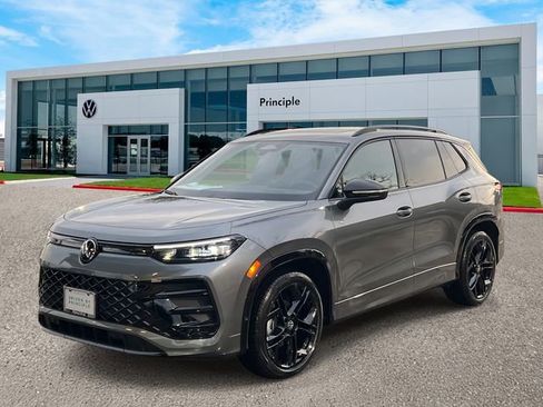 New 2026 Volkswagen Tiguan SE R-Line FWD image 1