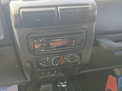Used 2003 Jeep Wrangler X AWD/4WD image 19