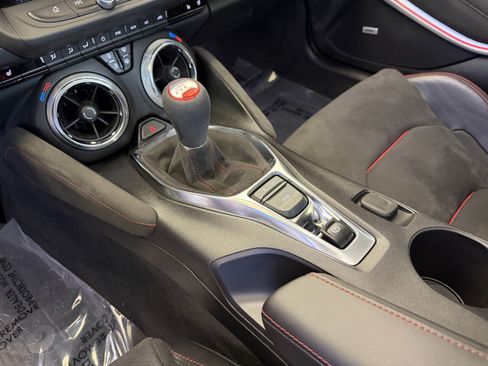 Used 2019 Chevrolet Camaro ZL1 RWD image 23